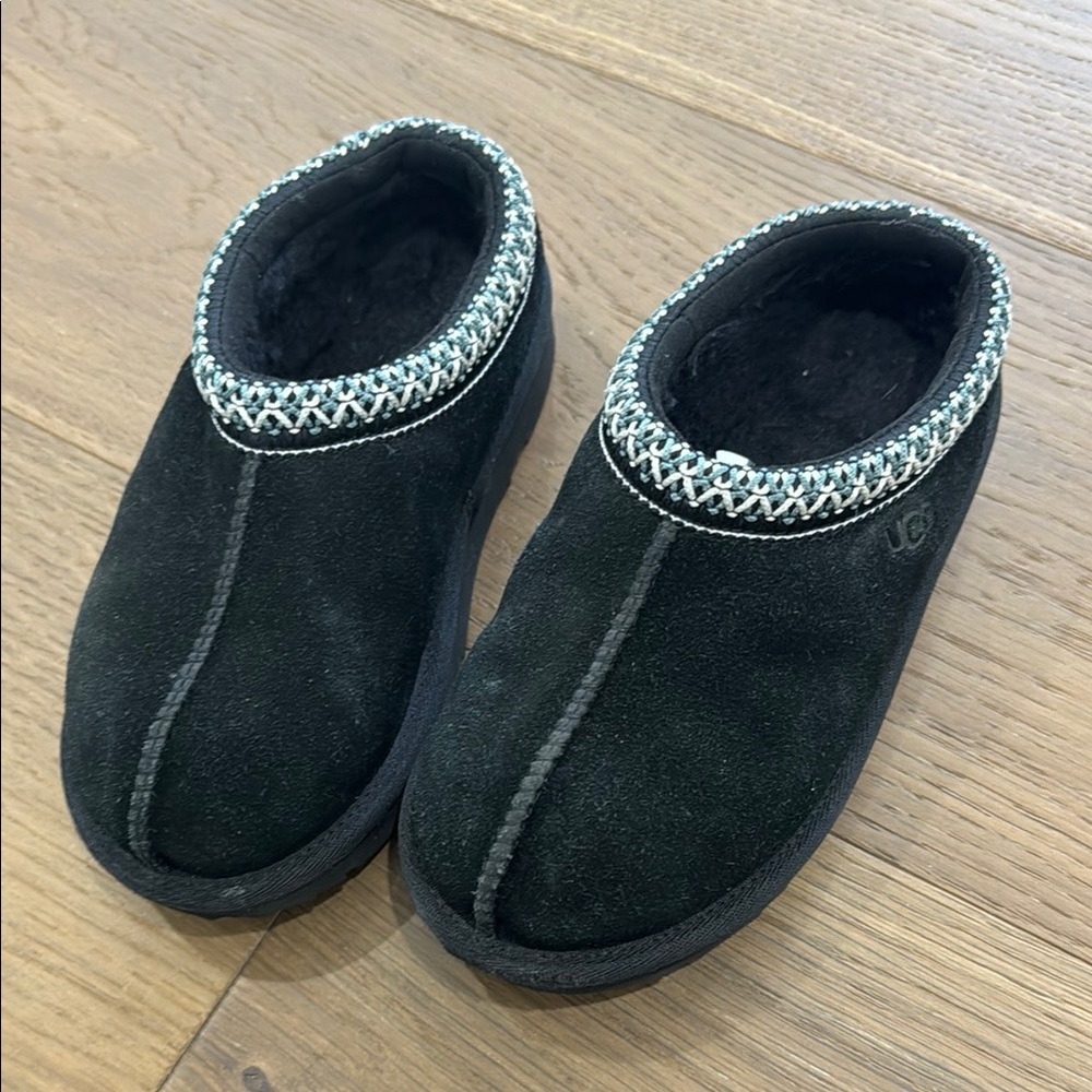 UGG Black Suede Slippers with Knit Accent